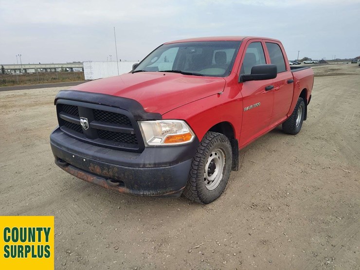 2012-ram-tradesman-image-1