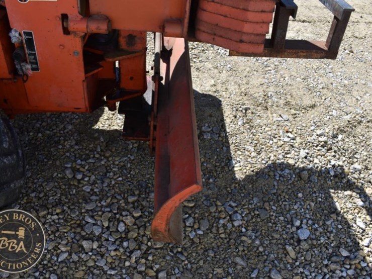 ditch-witch-r65-image-34