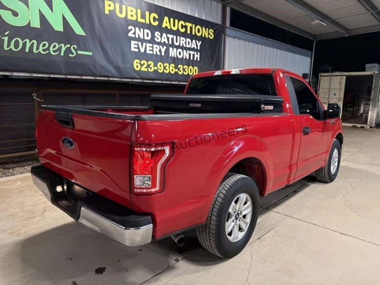 2017-ford-f150-image-8