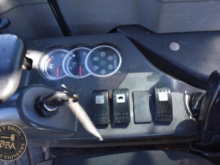 2013-caterpillar-305.5d-cr-image-70