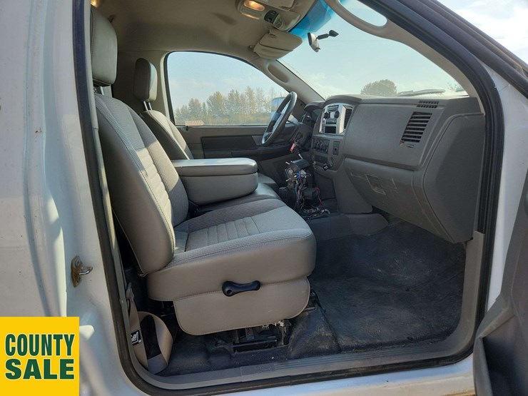 2008-dodge-ram-3500-image-30