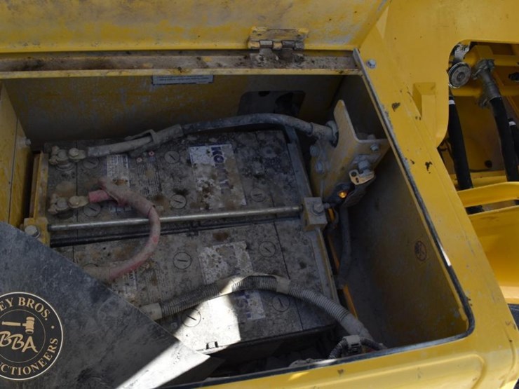 2023-komatsu-pc360-lc-11-image-20