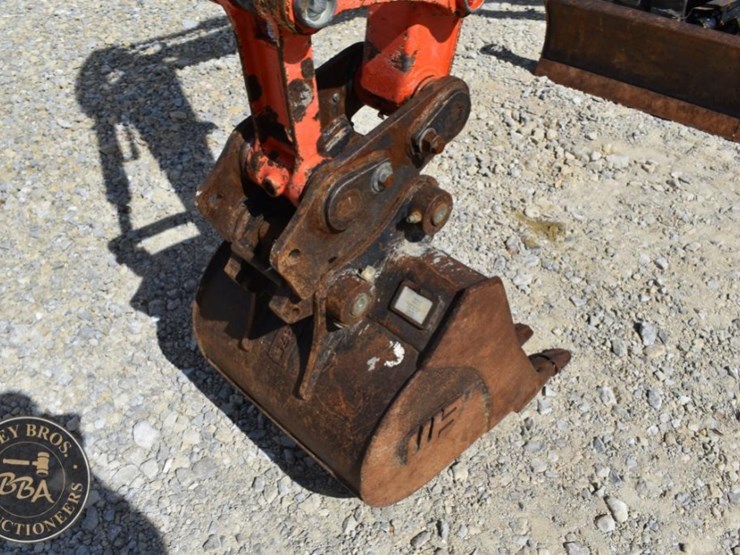2017-kubota-kx057-4-image-23
