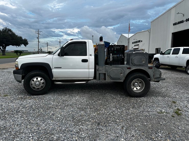 2001-chevrolet-3500-image-6