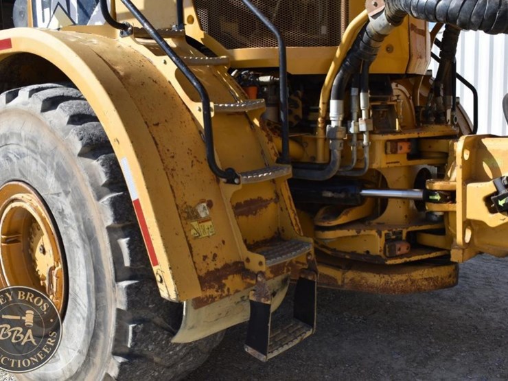 2012-caterpillar-740b-image-92