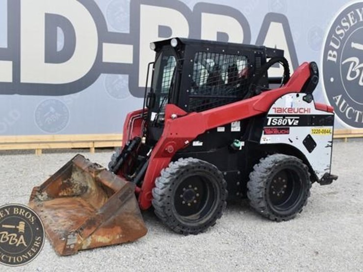 2016-takeuchi-ts80v2-image-2