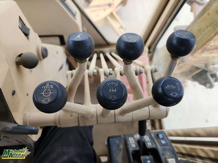 2007-caterpillar-140h-image-11