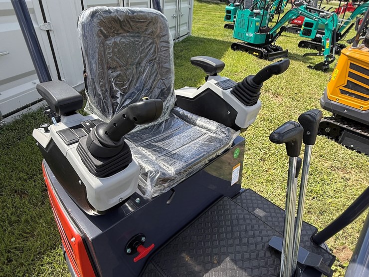 #602-•-2025-cfg-industrial-mx15r-hydraulic-track-type-mini-excavator-image-6
