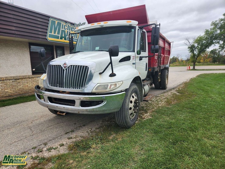 2012-international-durastar-4300-image-1