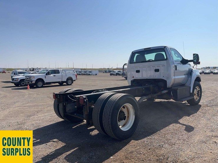 2017-ford-f750-image-4