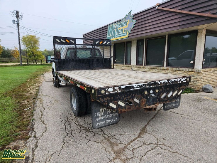 2016-ford-f350-image-4