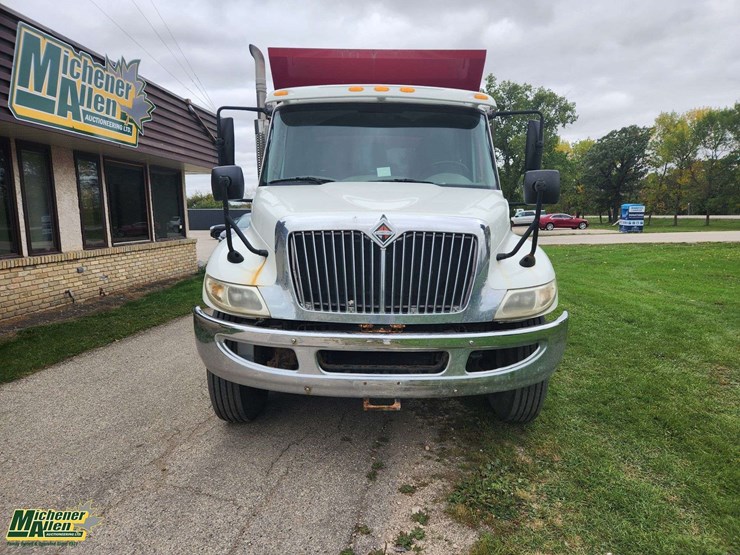 2012-international-durastar-4300-image-29