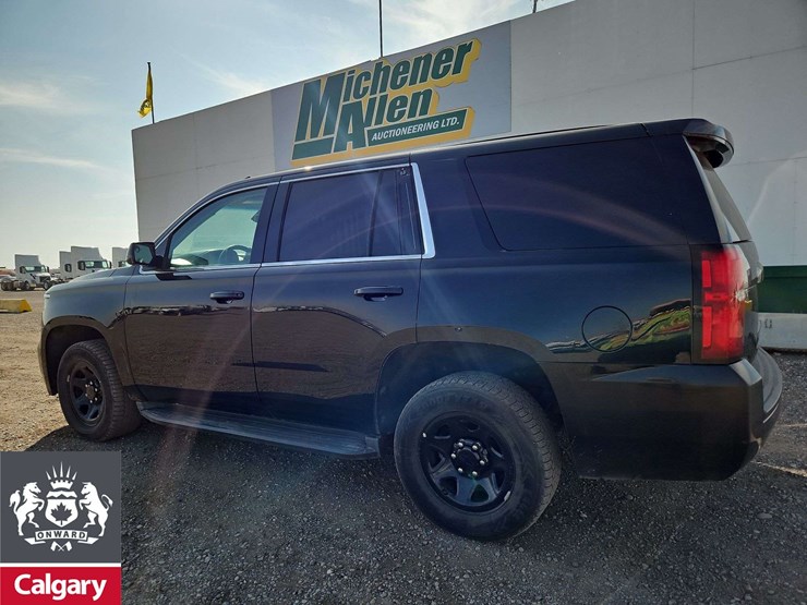 2015-chevrolet-tahoe-image-3