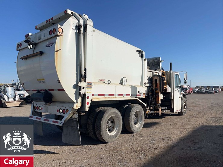 2016-international-workstar-7400-image-4