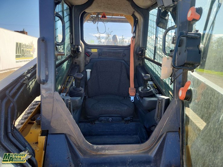 deere-331g-image-17