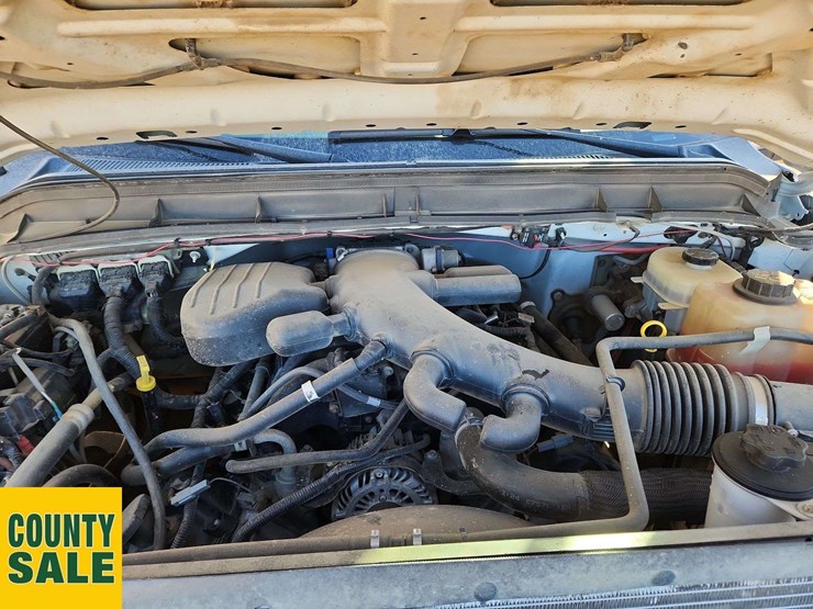 2013-ford-f550-image-13