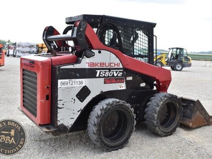 2016-takeuchi-ts80v2-image-10