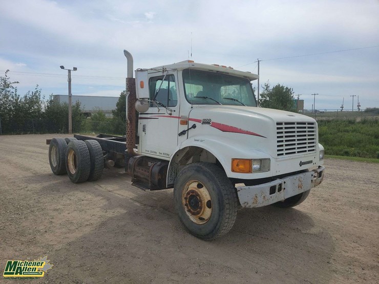 2000-international-4900-image-2