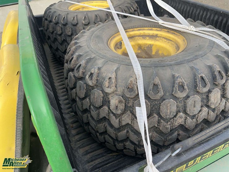 john-deere-gator-image-8