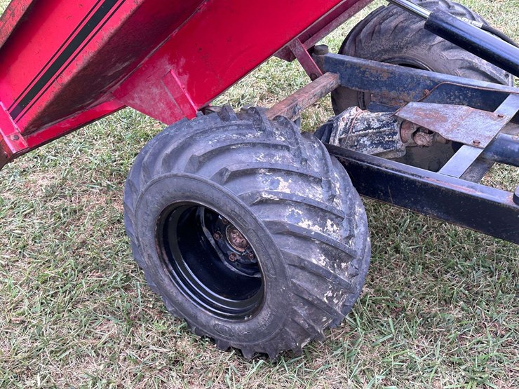 pug-badlands-4x4-articulating-utv-with-hydraulic-dump-bed-image-19
