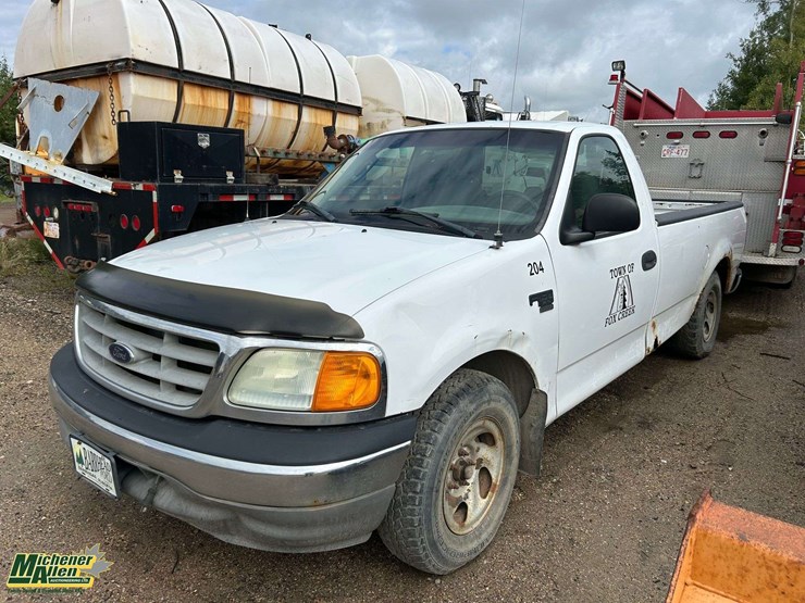 2004-ford-f150-xl-image-1