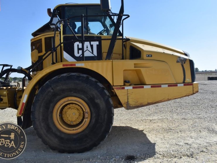 2011-caterpillar-740b-image-50