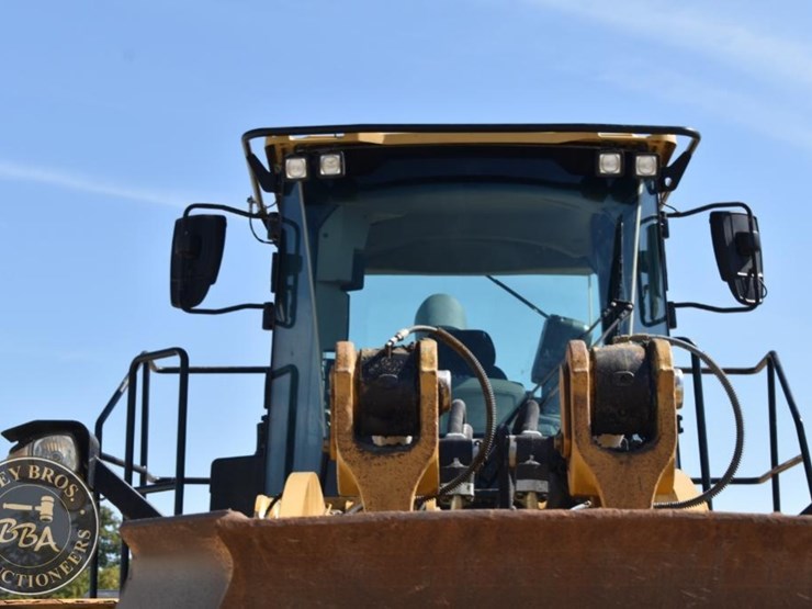 2014-caterpillar-982m-image-81