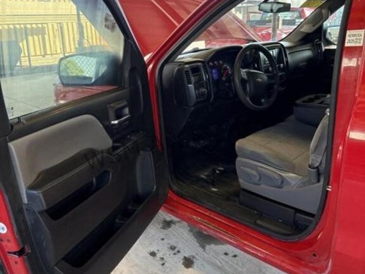 2015-chevrolet-silverado-1500-image-24