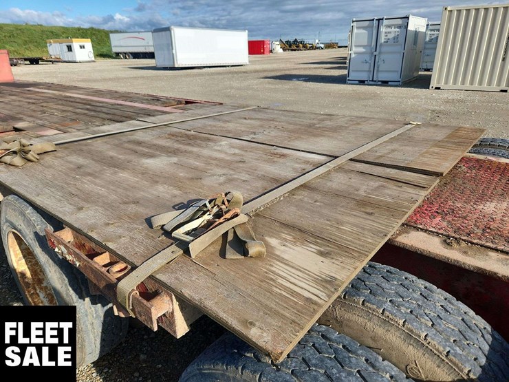 2008-manac-tri/a-step-deck-trailer-image-28