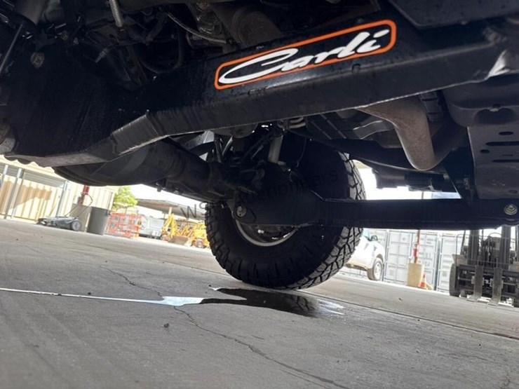 2015-ram-2500-slt-image-36