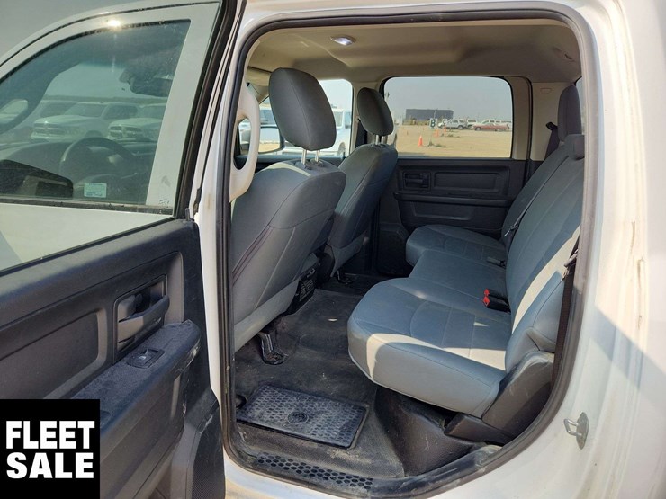2016-ram-tradesman-image-16