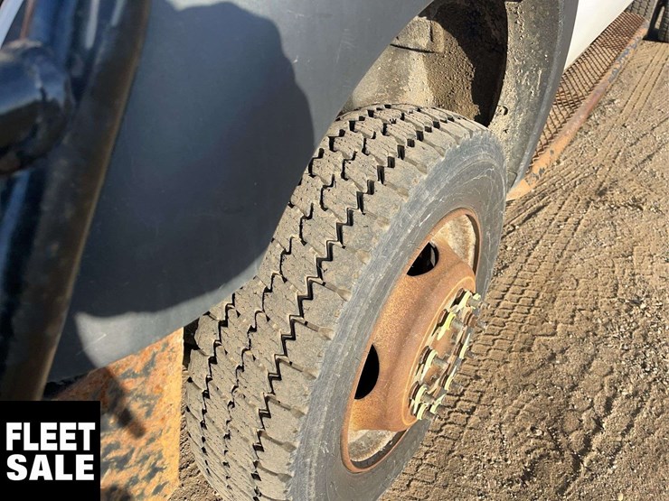 2012-ford-f550-image-7