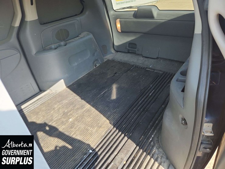 2006-dodge-caravan-image-18