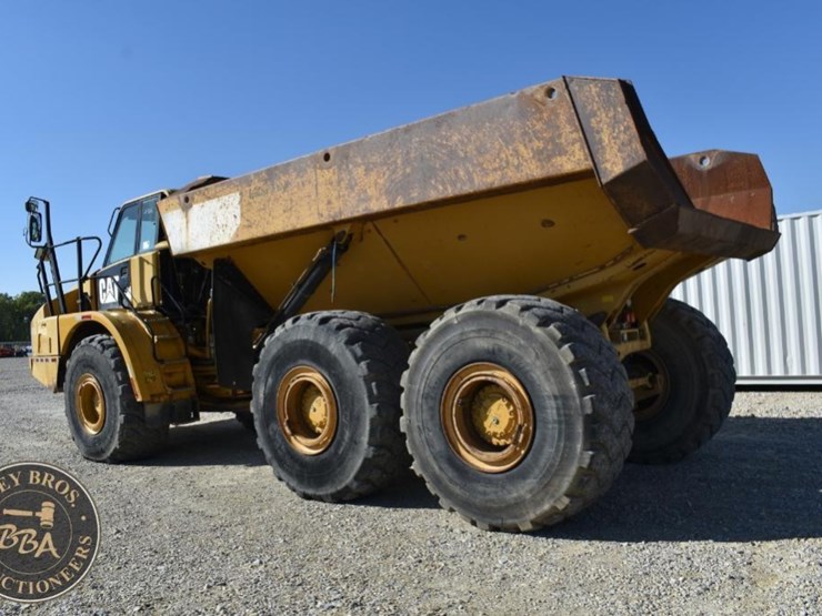 2011-caterpillar-740b-image-27