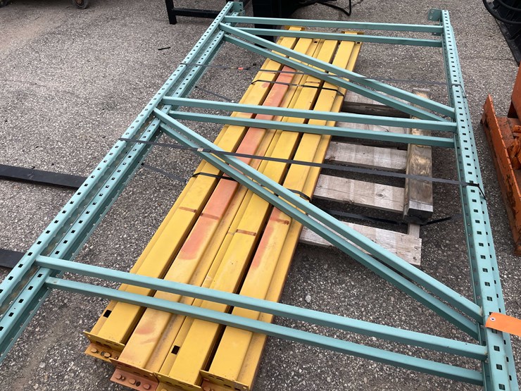 #3074-•-teardrop-pallet-racking-(o8)-image-14