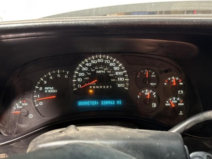 2006-chevrolet-silverado-2500hd-image-19