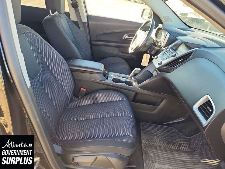 2015-chevrolet-equinox-lt-image-19