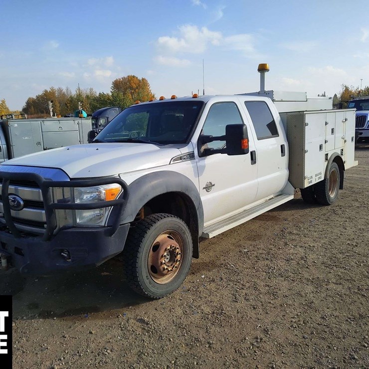 2011 FORD F550