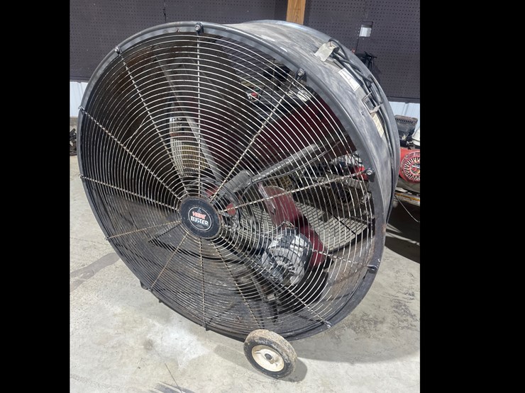 #90-•-heat-buster-industrial-fan-image-1