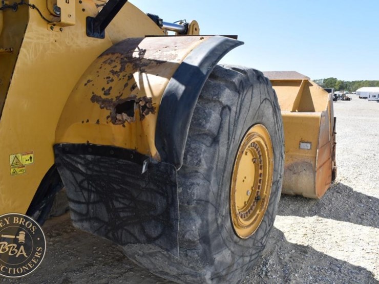 2016-caterpillar-982m-image-44