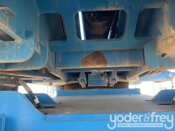 2012-genie-s85-image-40