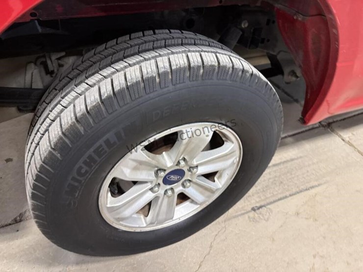 2017-ford-f150-image-9