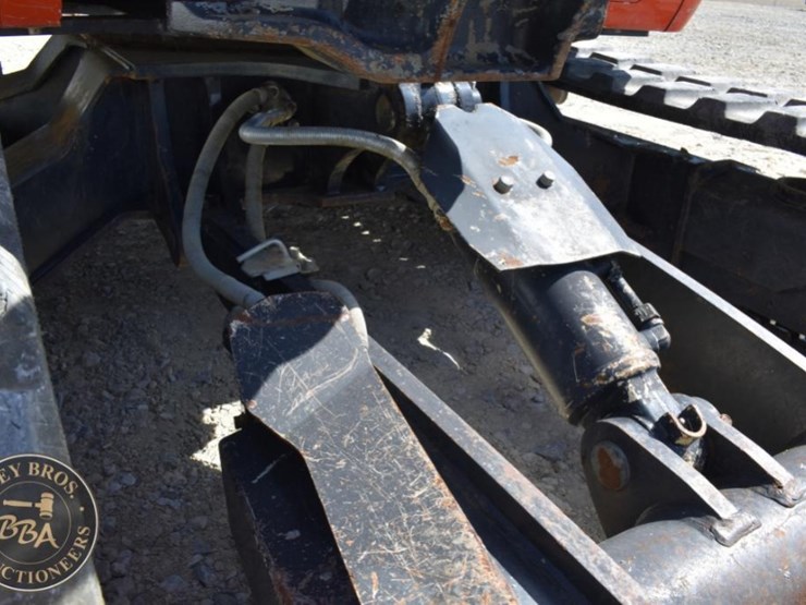 2017-kubota-kx057-4-image-33
