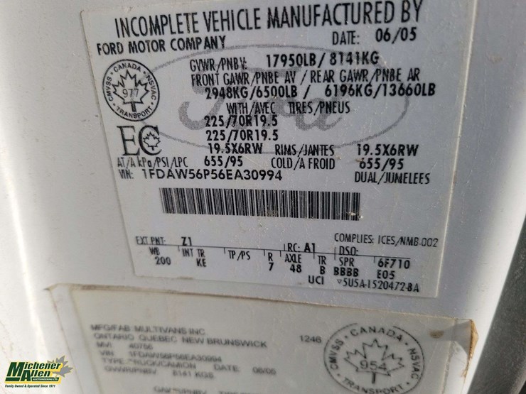 2006-ford-f550-image-32