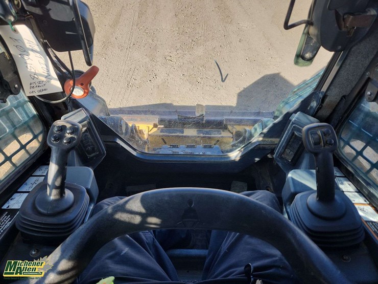 deere-331g-image-16