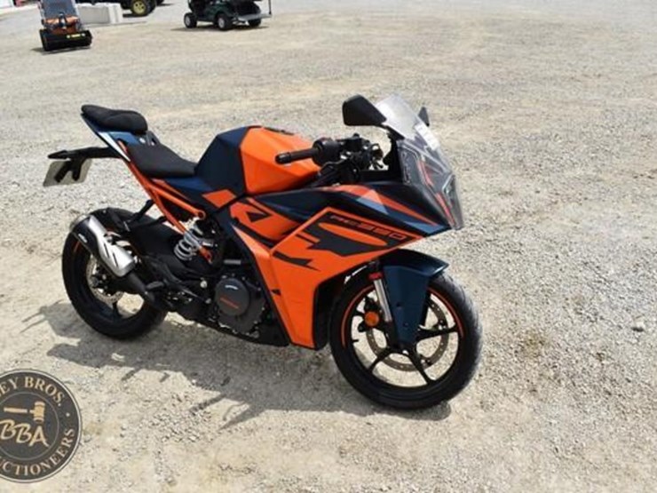 2024-ktm-rc390-37974-image-8
