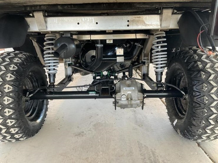 2022-carryall-1700-sxs-image-10