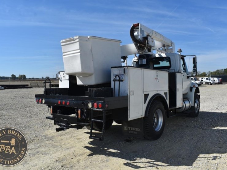 2012-international-durastar-4300-image-17