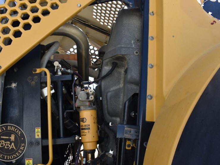 2016-caterpillar-982m-image-70