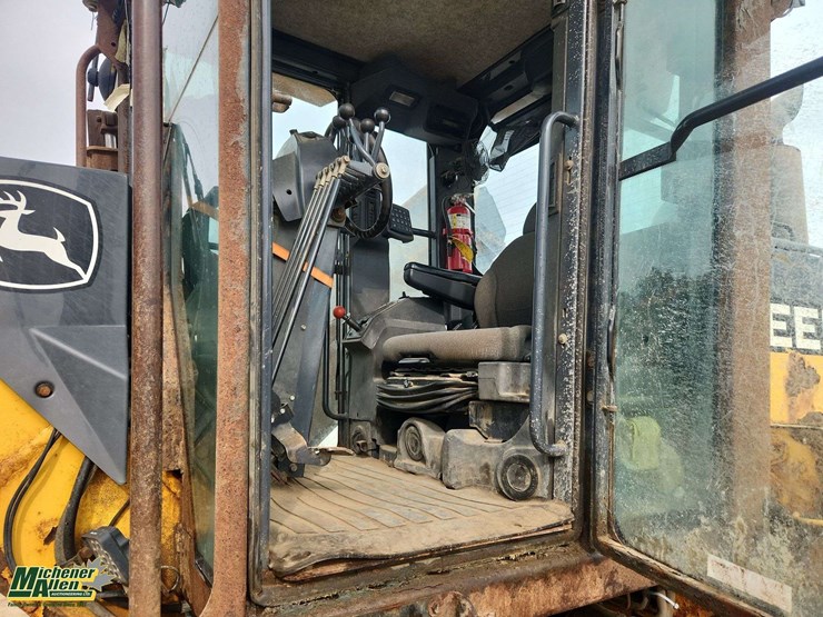 2006-deere-770d-image-7